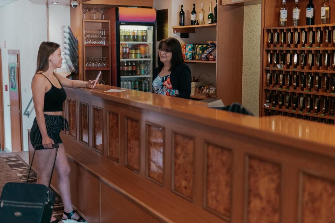 霍莫基拜斯特兰酒店 布达佩斯 外观 照片